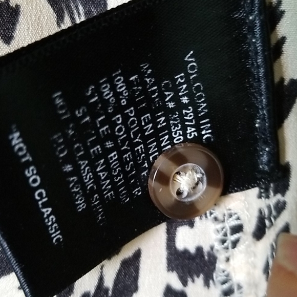 Volcom Corpo Class Collection Print Button Down Long Sleeve Shirt Size L - Picture 8 of 15